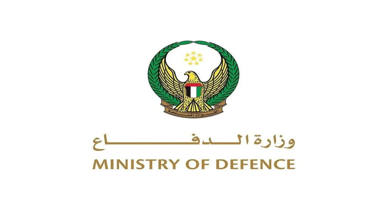 الدفاعات الجوية الإماراتية تتصدى لـ 12 صاروخاً باليستياً و17 طائرة مسيرة معادية
